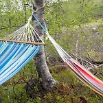 Cozy Nature Retreat, Danish Design W Jacuzzi Option Feriehus Sogndal