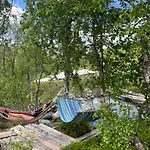 Cozy Nature Retreat, Danish Design W Jacuzzi Option Feriehus Sogndal