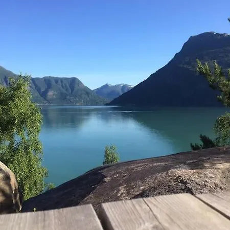 Cozy Nature Retreat, Danish Design W Jacuzzi Option Feriehus