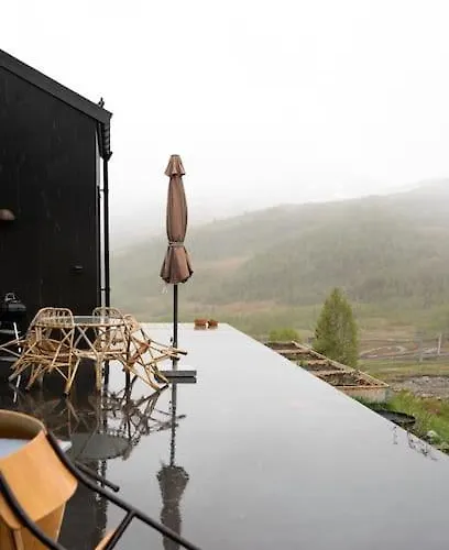 Сasa de vacaciones Cozy Nature Retreat, Danish Design W Jacuzzi Option Sogndal