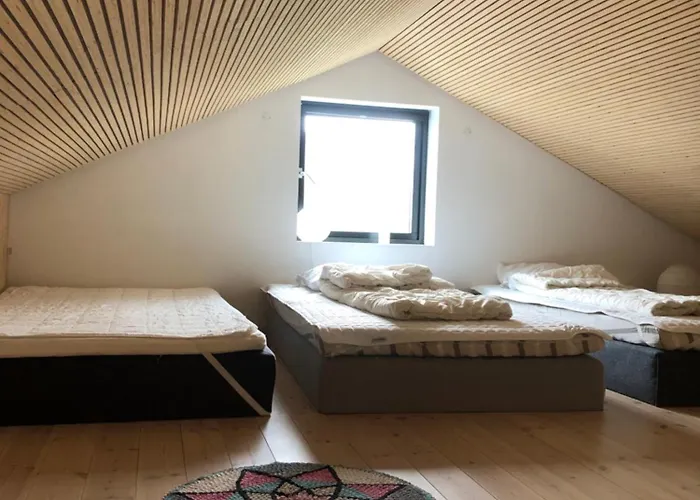 Cozy Nature Retreat, Danish Design W Jacuzzi Option Sogndal