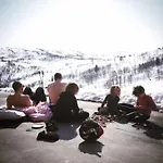 Cozy Nature Retreat, Danish Design W Jacuzzi Option * Sogndal
