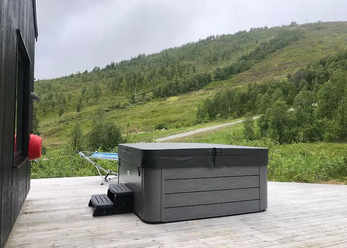 Cozy Nature Retreat, Danish Design W Jacuzzi Option