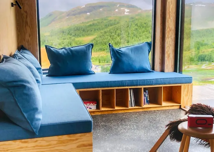 Cozy Nature Retreat, Danish Design W Jacuzzi Option Sogndal